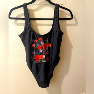 Kaskade bodysuit/one-piece